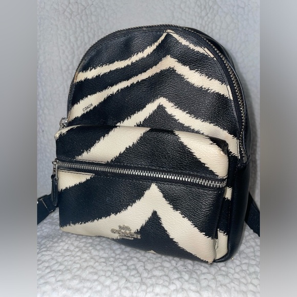 COACH Signature Mini Charlie Zebra Print Backpack black chalk - Picture 3 of 10